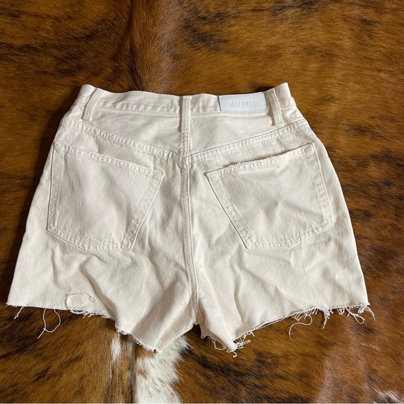 Redone Originals 90s Low Slung Short in Vintage White - Picture 10 of 11